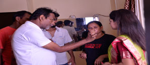 Pratibha - need some changes to makeup